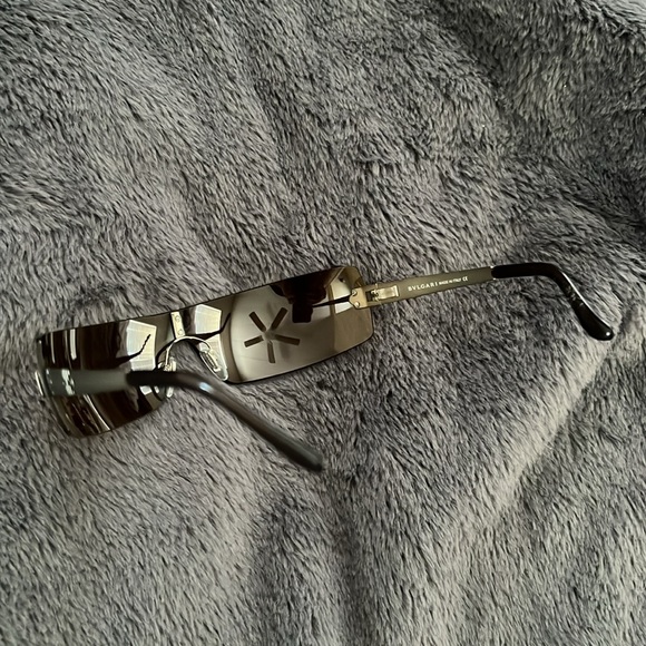 Bvlgari Sunglasses Made in Italy - Picture 2 of 7